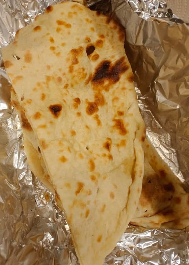 BUTTER NAAN.