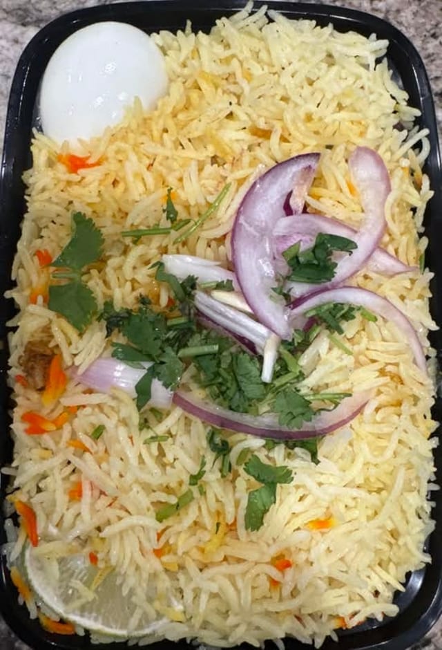 4 Inch Half Tray Hyderabadi Goat Dum Biryani.